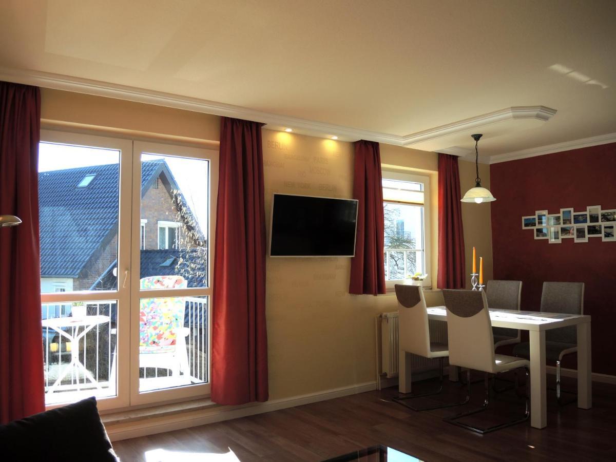 Haus Aquamarina - Fewo Mit Balkon ゼーバート・ヘリングスドルフ 部屋 写真